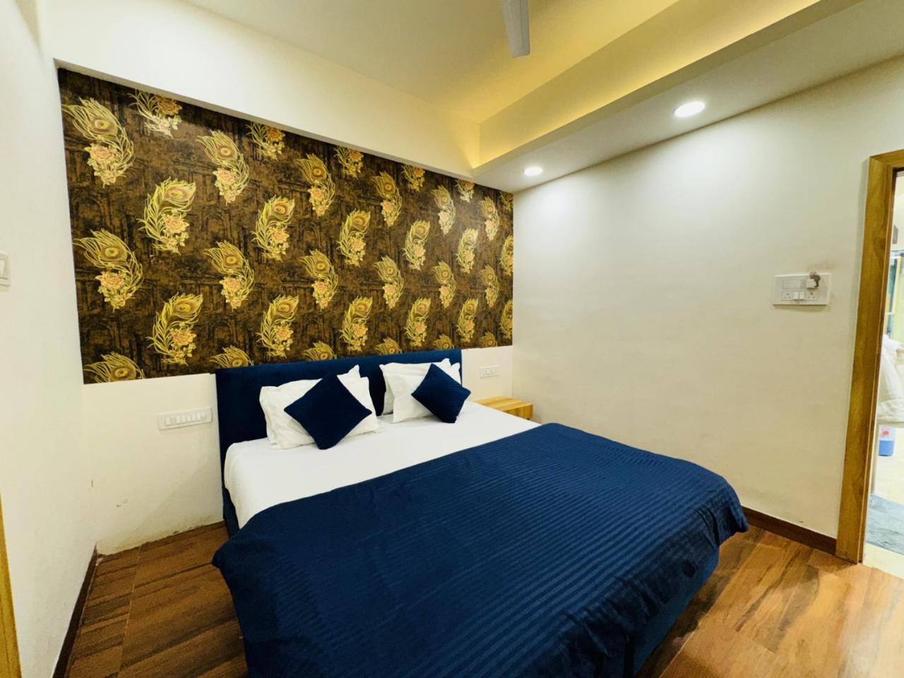 Hotel Shree Mahakal Krapa Ujjain Eksteriør bilde