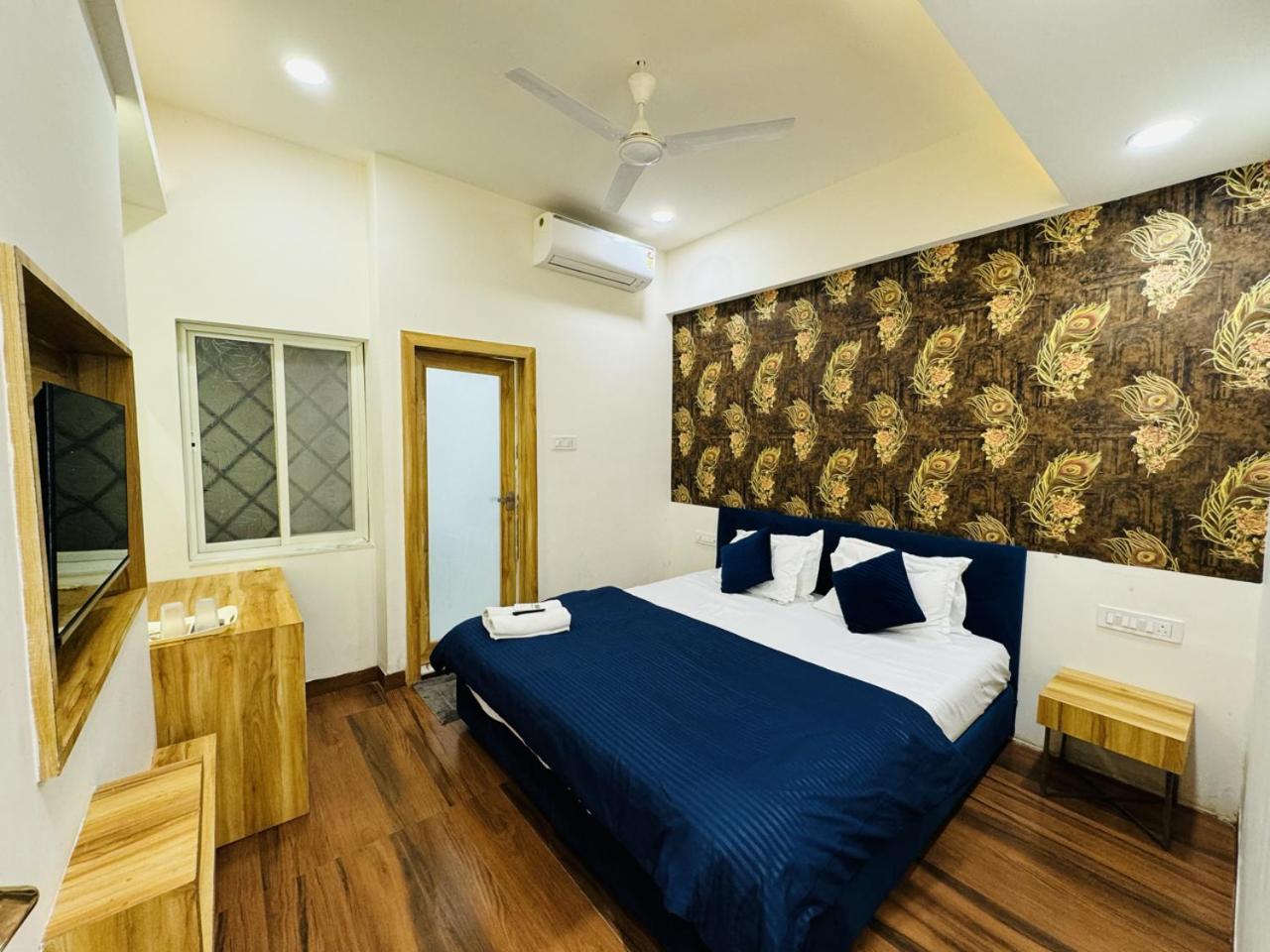Hotel Shree Mahakal Krapa Ujjain Eksteriør bilde